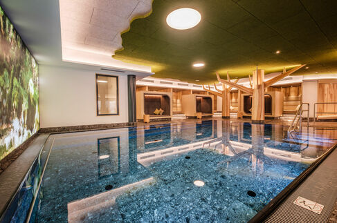 Schwimmbad im Kinderhotel Allgäuer Berghof