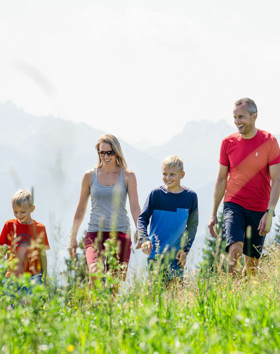 Wanderurlaub mit der Familie im Kinderhotel Allgäuer Berghof