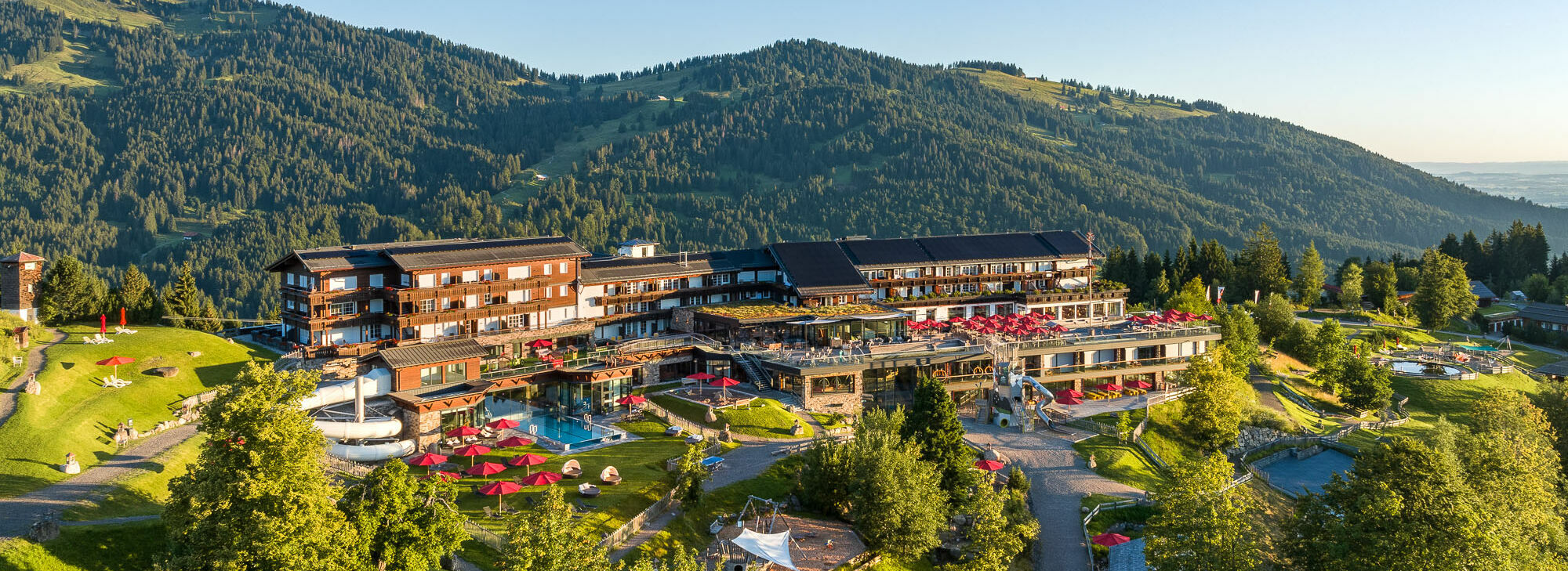 Sonnenaufgang beim Wandern im Allgäu im Kinderhotel Allgäuer Berghof