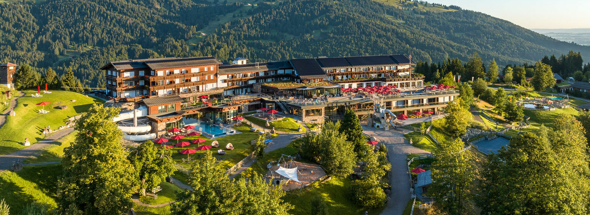 Sonnenaufgang beim Wandern im Allgäu im Kinderhotel Allgäuer Berghof