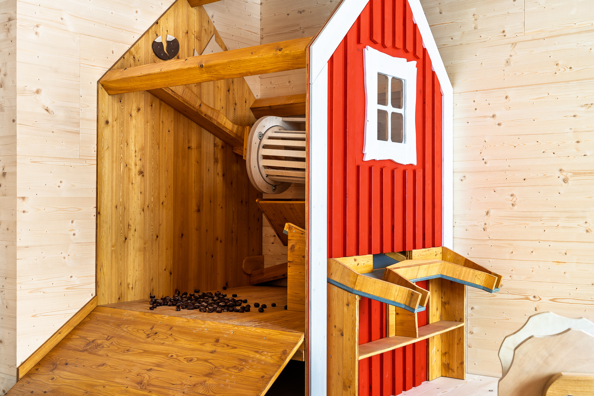 Familienhotel im Allgäu mit Spielscheune - Kinderhotel Allgäuer Berghof Spielscheune im Kinderhotel Allgäuer Berghof