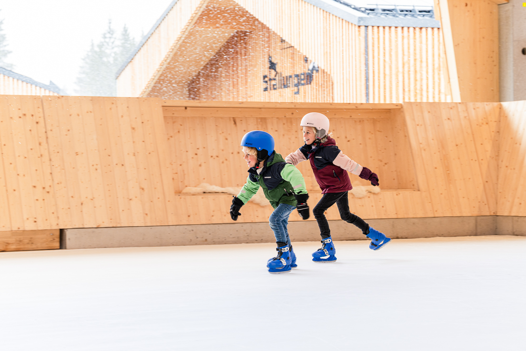 Eislaufbahn mit Verleih im Kinderhotel Allgäuer Berghof